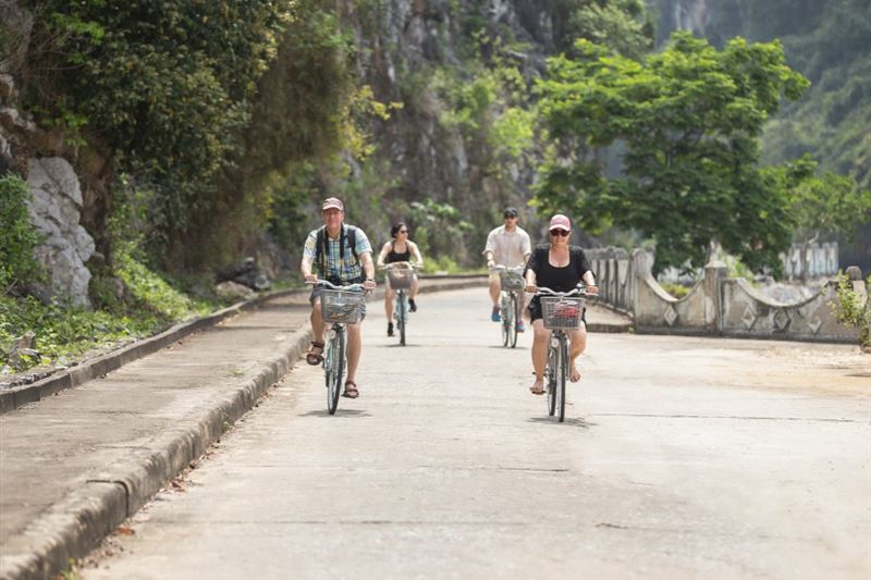 Lan Ha Bay - Cat Ba Island 2D1N Cruise with Meals, Kayaking, Biking