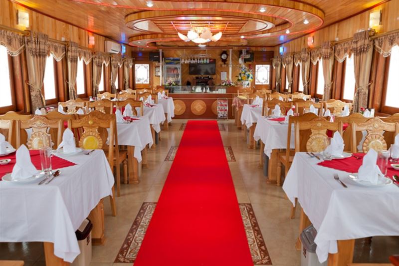 Halong Bay Day Trip with Fast Expressway Transfer Round Trip