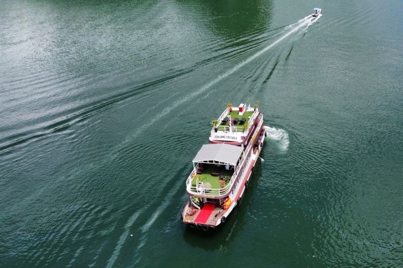 A Full-Day Exploration of Lan Ha Bay Departing from Cat Ba Town