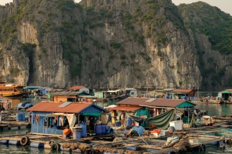 Explore the beauty of Lan Ha Bay with A PRIVATE BOAT from Hanoi