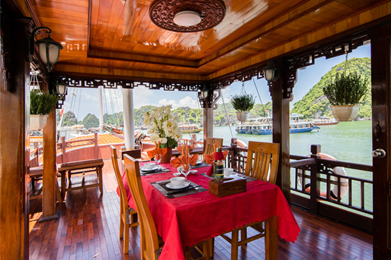 Explore the beauty of Lan Ha Bay with A PRIVATE BOAT from Hanoi