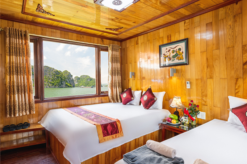 Explore the beauty of Lan Ha Bay with A PRIVATE BOAT from Hanoi