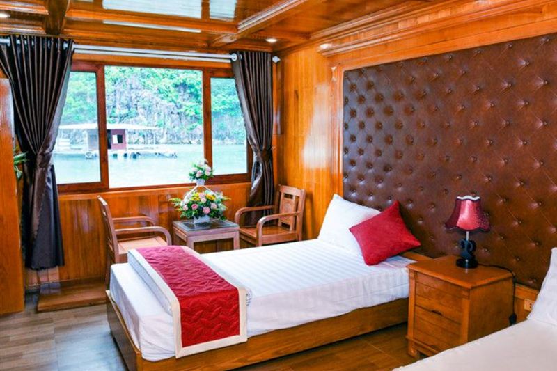 Private 2 Days 1 Night Voyage on Boat in Lan Ha Bay