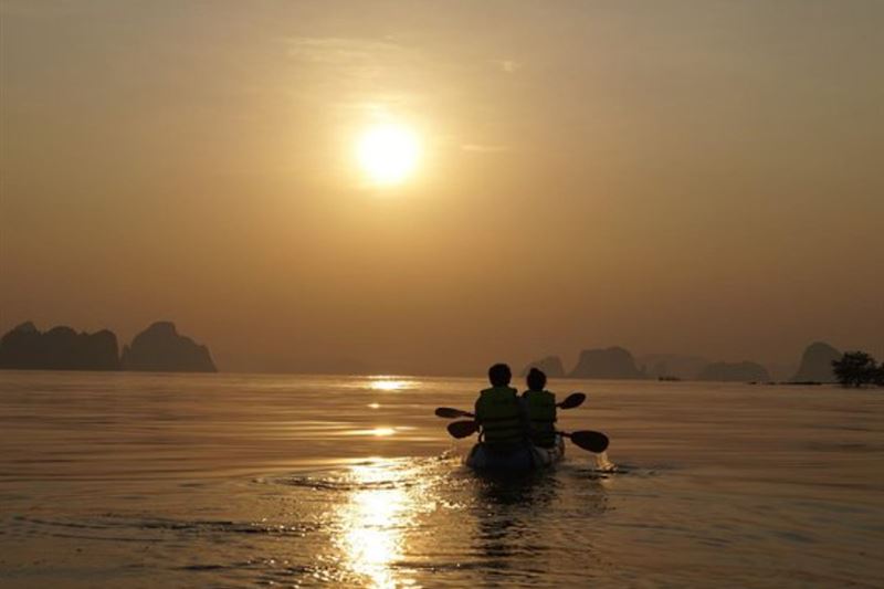 Experience the Sunset and Plankton Bioluminescent Night Kayak from Cat Ba Island